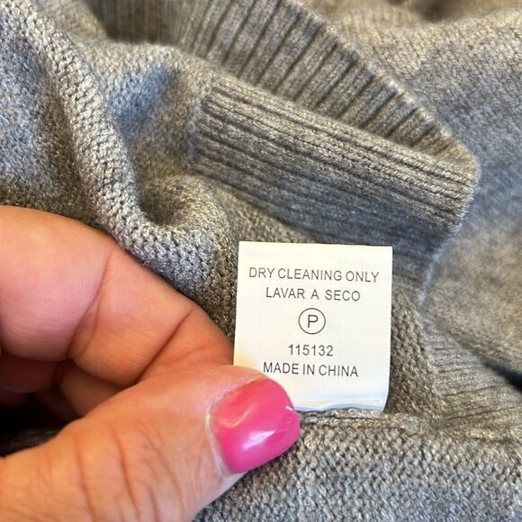 Pink Clover gray long sleeve button shoulder sweater Size S EUC - Picture 9 of 9